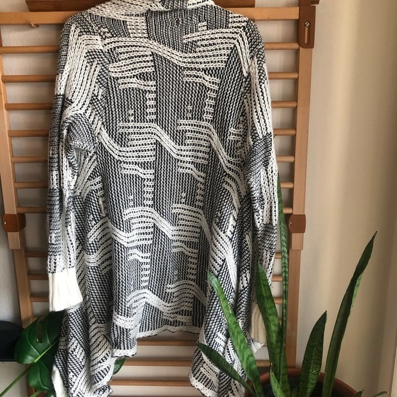 TOBI open front cardigan/sweater S/M - Picture 3 of 10